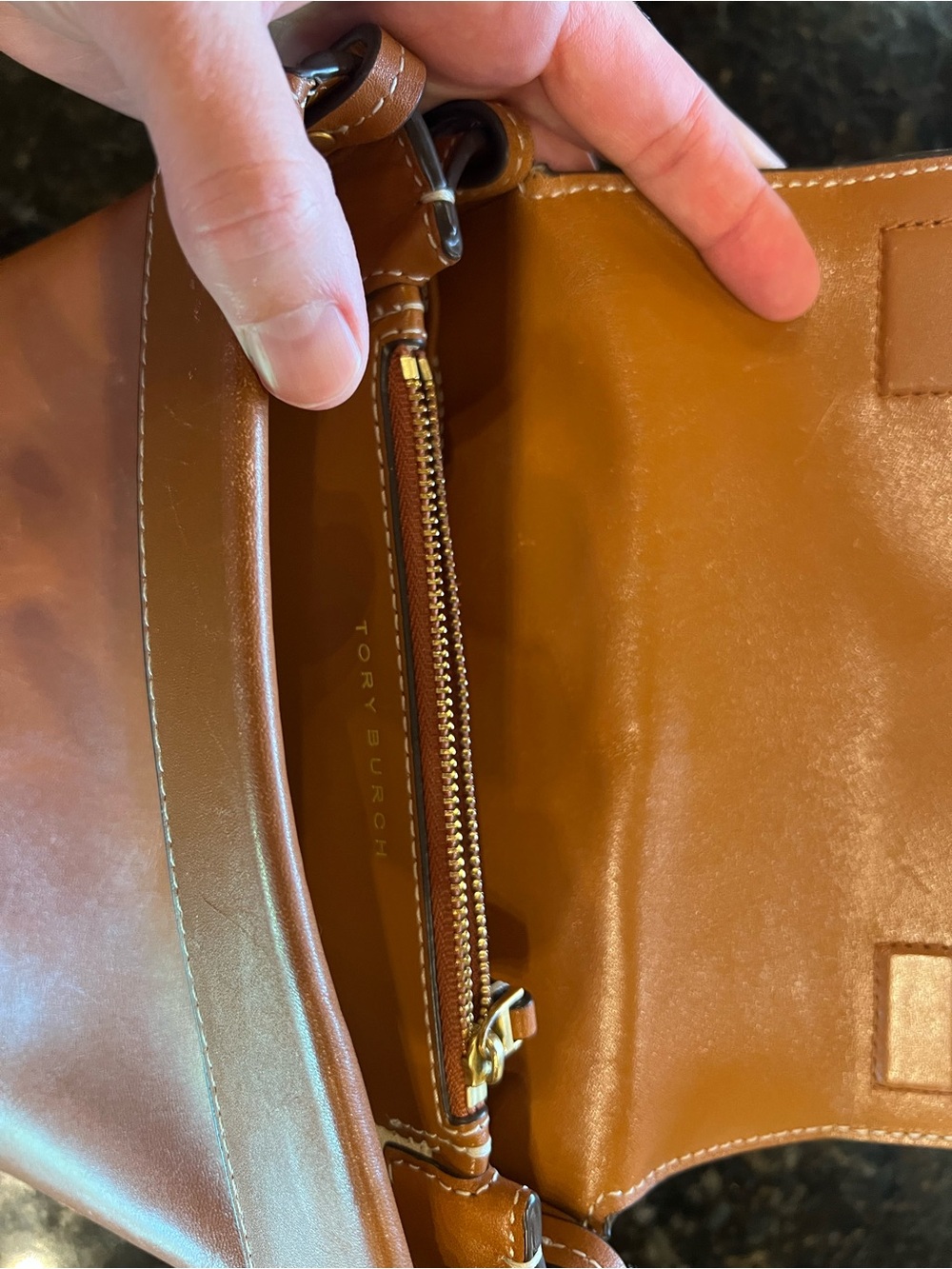 Tory Burch Tan Leather Logo Crossbody Bag - Picture 7 of 8